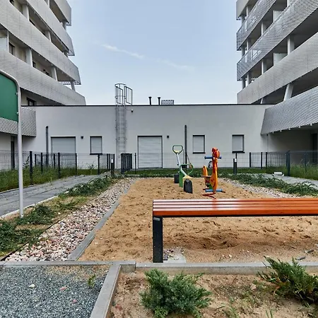 3 Beds Luxury Living With River View In The Heart Of Wroclaw With Air Conditioning Huge Outdoor Patio And Rooftop Deck *