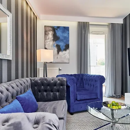 3 Beds Luxury Living With River View In The Heart Of Wroclaw With Air Conditioning Huge Outdoor Patio And Rooftop Deck Apartman