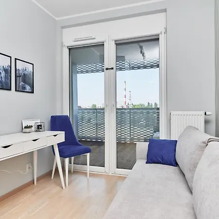 3 Beds Luxury Living With River View In The Heart Of Wroclaw With Air Conditioning Huge Outdoor Patio And Rooftop Deck