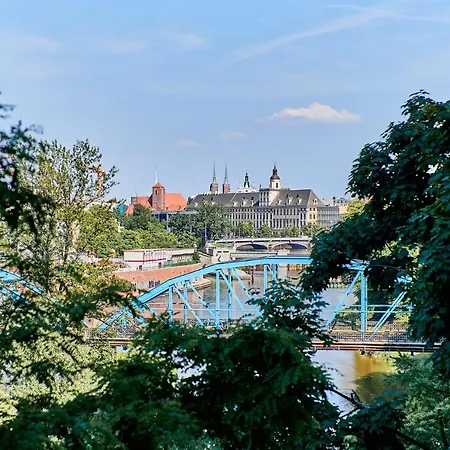 Apartman 3 Beds Luxury Living With River View In The Heart Of Wroclaw With Air Conditioning Huge Outdoor Patio And Rooftop Deck *